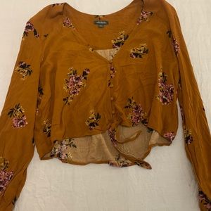 Long sleeve floral crop top